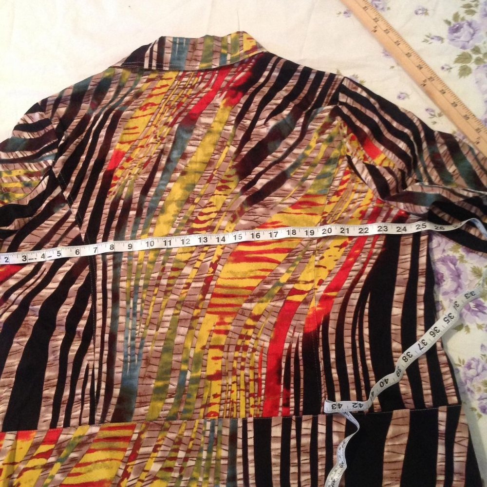 Women's Jacket - Picture 5 of 8